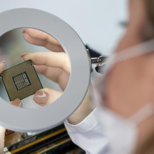 close-up-woman-looking-chip